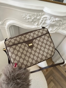 Torebka Gucci GG Supreme Crossbody Bag - sprzedana