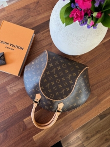 Torebka Louis Vuitton Monogram Ellipse MM - sprzedana