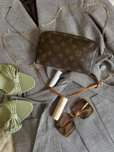 Torebka Louis Vuitton Monogram Pochette - sprzedana