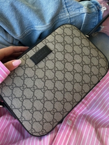 Nowa torebka Gucci Supreme Shoulder Bag Black - sprzedana