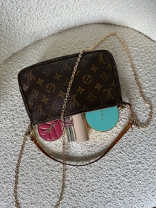 Torebka Louis Vuitton Monogram Pochette - sprzedana