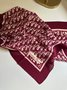 Jedwabna apaszka vintage Christian Dior 65 Diorissimo - sprzedana
