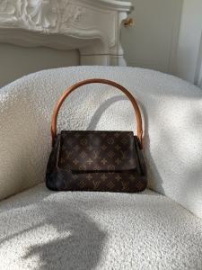 Torebka Louis Vuitton Monogram Looping PM - sprzedana