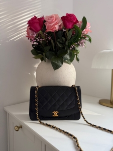 Torebka Chanel Medium Diana Bag - sprzedana 