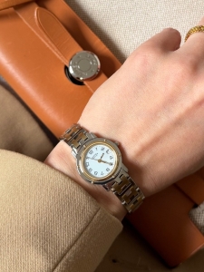 Zegarek Hermès CL4.220 24 mm White Dial - sprzedany