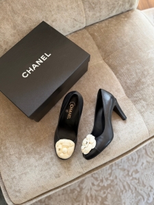Buty szpilki Chanel Camelia Black Leather 38 jak 37 - dostępne