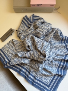 Chusta Christian Dior jedwab i wełna - dostępna