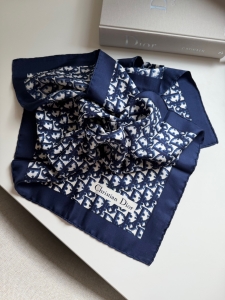 Jedwabna apaszka vintage Christian Dior Trotter - sprzedana 