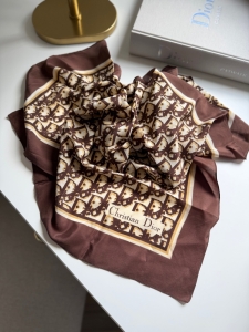 Jedwabna apaszka vintage Christian Dior Diorissimo - sprzedana 