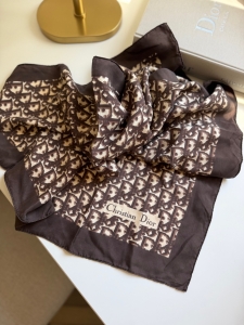 Jedwabna apaszka vintage Christian Dior Trotter - sprzedana