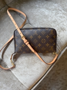 Torebka Louis Vuitton Monogram Pochette - dostępna