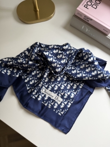 Jedwabna apaszka vintage Christian Dior Trotter - sprzedana