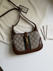 Torebka Gucci Mini GG Supreme Web Jackie 1961 - dostępna