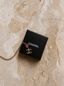 Naszyjnik łańcuszek Chanel - dostępny