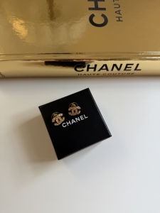 Kolczyki Chanel Coco Mark Rhinestone - sprzedane