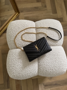 Torebka YSL Yves Saint Laurent Cassandre Envelope - dostępna