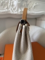 49f05d30-1af9-4f21-a4dd-f632ce2d1f1c.jpg