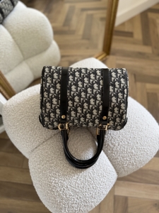 Torebka kuferek Christian Dior Trotter Boston Bag - dostępna