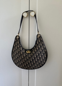 Torebka Dior Trotter Half Moon - sprzedana