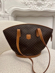 Torebka Céline Macadam Tote Bag - sprzedana