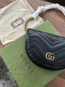 Nowa torebka Gucci GG Marmont Mini - sprzedana
